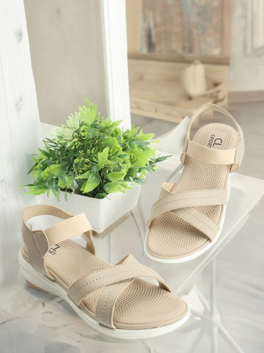 0d69e29e e18d 4160 a41a b87f621c8f911732181099813 carlton london sports women textured sports sandals 42517321 2 0d69e29e e18d 4160 a41a b87f621c8f911732181099813 carlton london sports women textured sports sandals 42517321 2